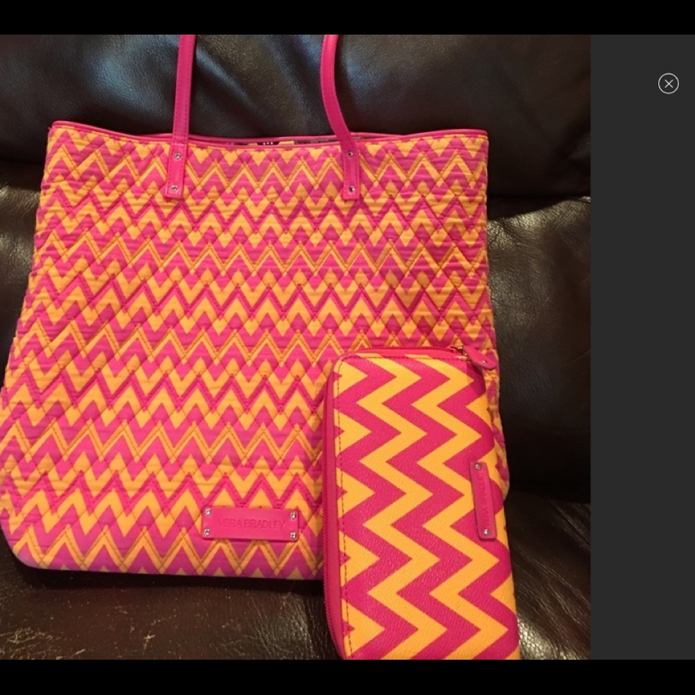 Vera Bradley Ziggy Zag tote/pebbled leather wallet